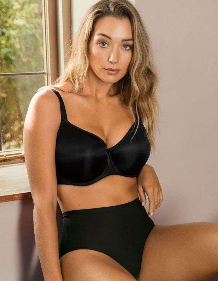 Fantasie Smoothing Collection of Bras and Briefs