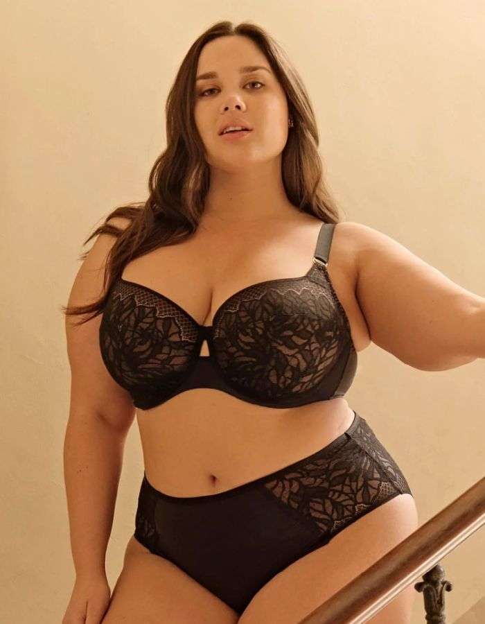 Sculptresse Sophia Collection