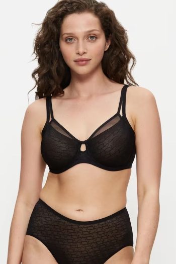 Triumph Signature Sheer Minimiser Bra, Black, Front View